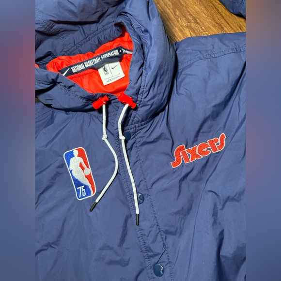 Men's Nike Navy Brooklyn Nets City Edition Courtside Hooded  Bomber Jacket - Picture 5 of 8